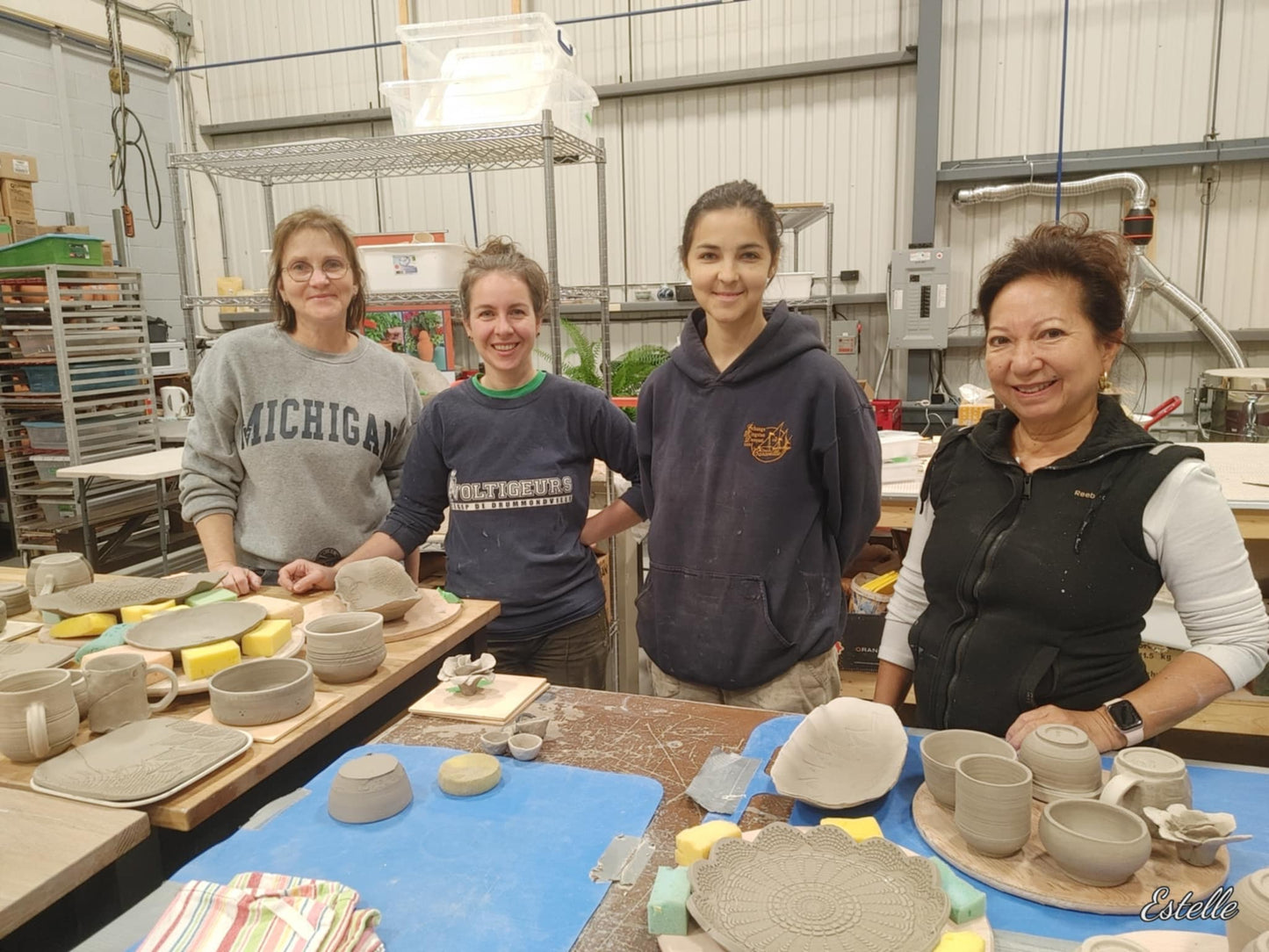 2025 juin 21-22-23-24 Vacances-poterie à l'atelier et 5 juil. (stage intensif de JOUR)