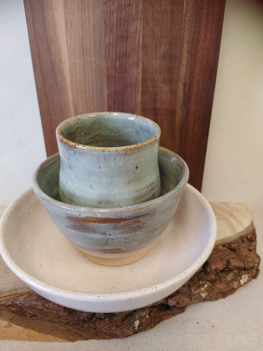 Bol, gobelet et assiette